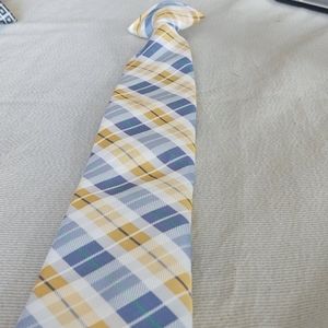 Boys tie
